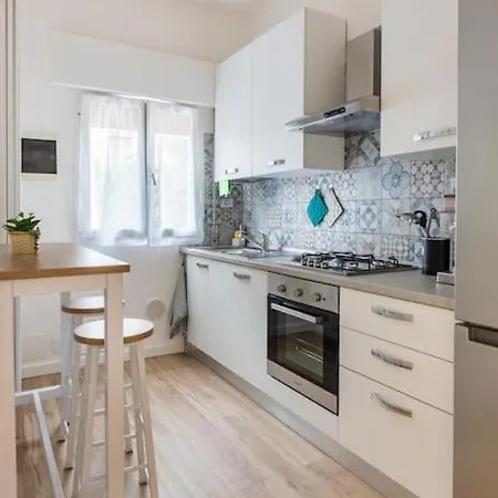 Monji Apartment *