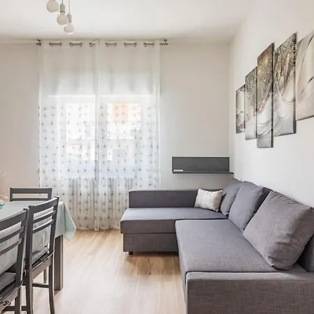 Apartment Monji *